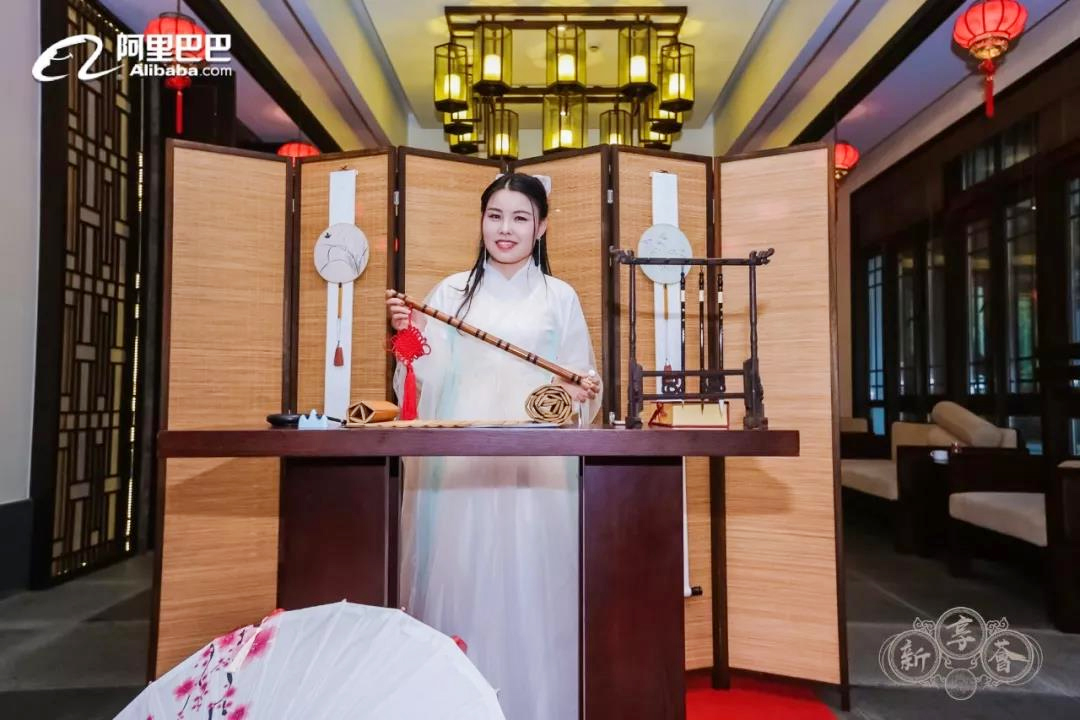 ����Ͱ������C�h��ʢ������M������