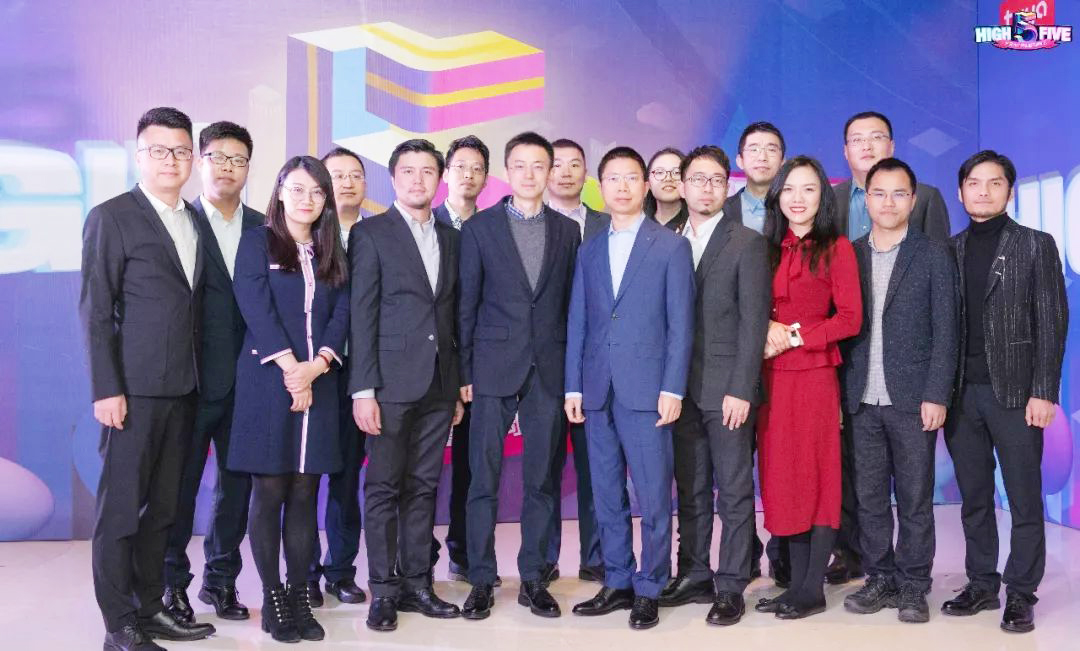 HIGH FIVE��Ϳ�f����2019�����������c����