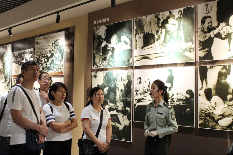  (t��ng)�v��T�v���tɫ��(j��ng)��