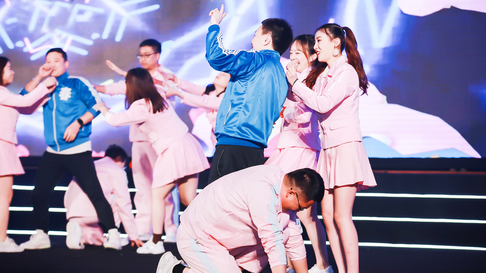 ��������Α��Aվ����