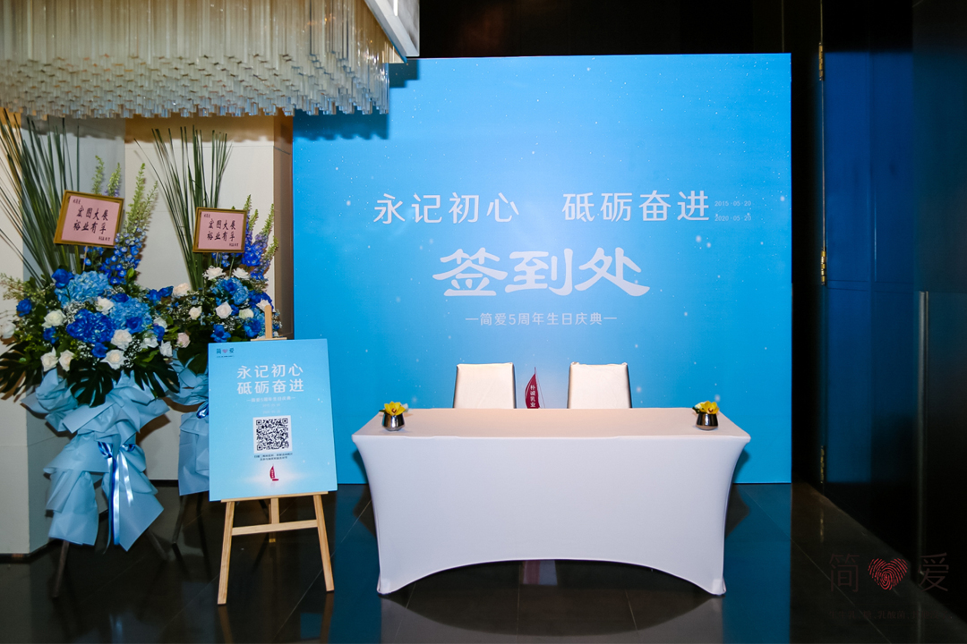 ����ӛ�������ƵZ�^�M����������5�������Ցc��