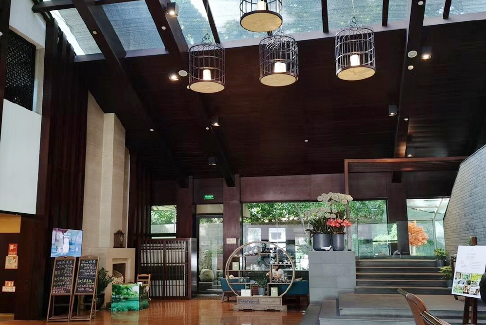 �����׵�ɭ�����f�@