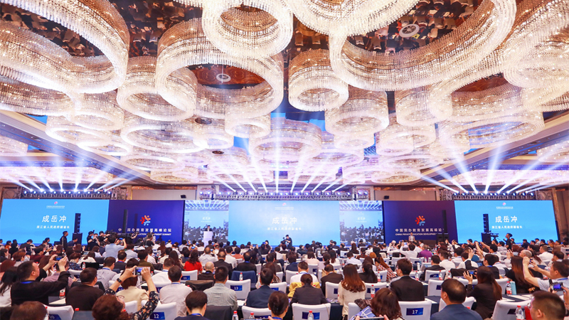 ���͕�(hu��)�h���(d��ng)��(zh��)�������Լ�ͻ�l(f��)��r�A(y��)��