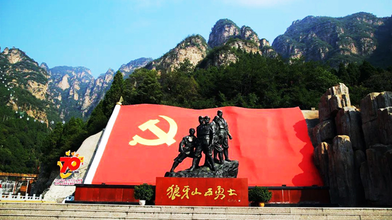 �h�T�tɫ֮�û��֮�tɫ���ξ�·���]