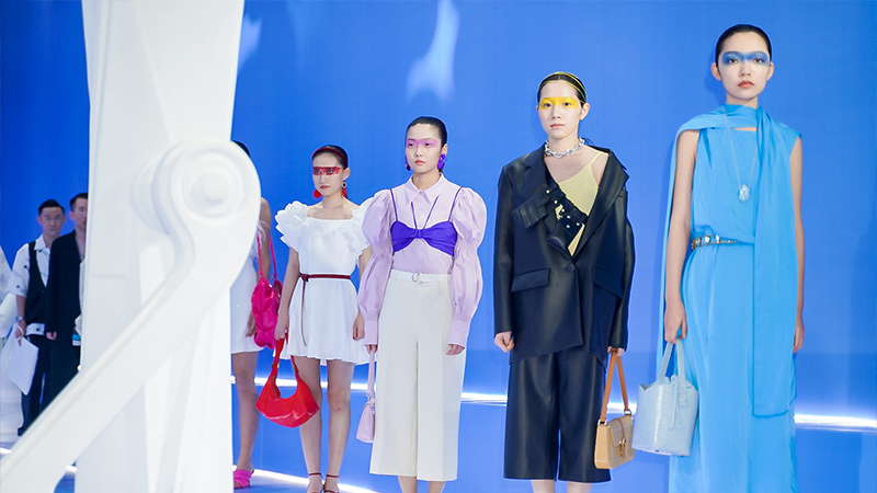 ������������(d��ng) ��һ�ӵľ�����Ʒ�l(f��)����(hu��)