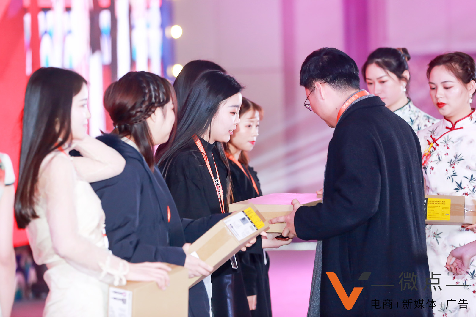 �Y�x�ˆT�����(hu��)����骄(ji��ng)���\(y��n)���e�C�l(f��)��(ji��ng)Ʒ