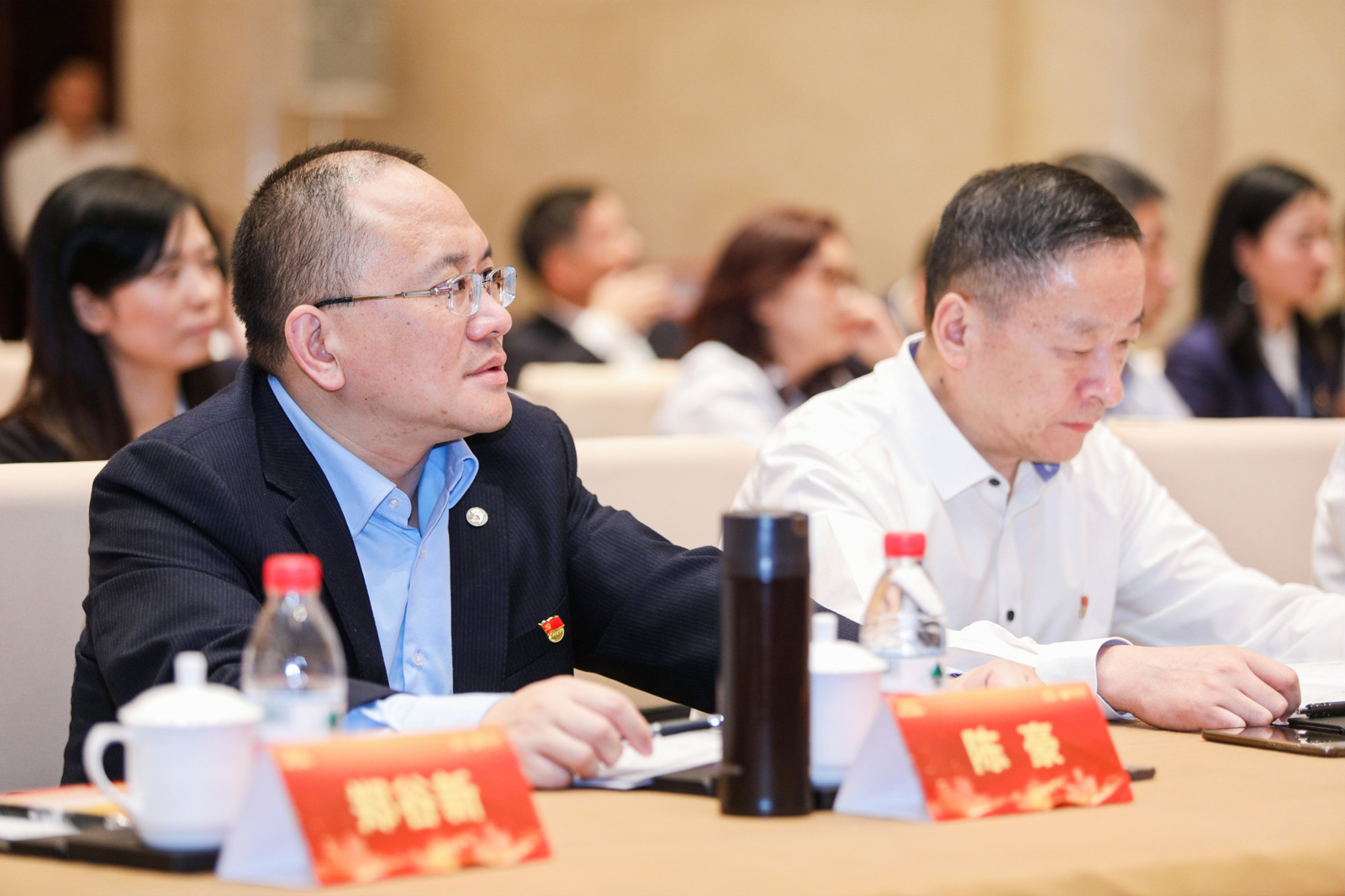 �h���Y(ji��)��(du��)�������(d��ng)����(hu��)���e�،�