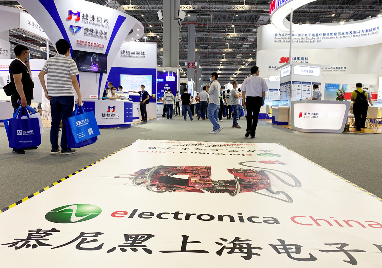 Ľ����Ϻ����չ���(d��ng)�e�k��(ch��ng)��