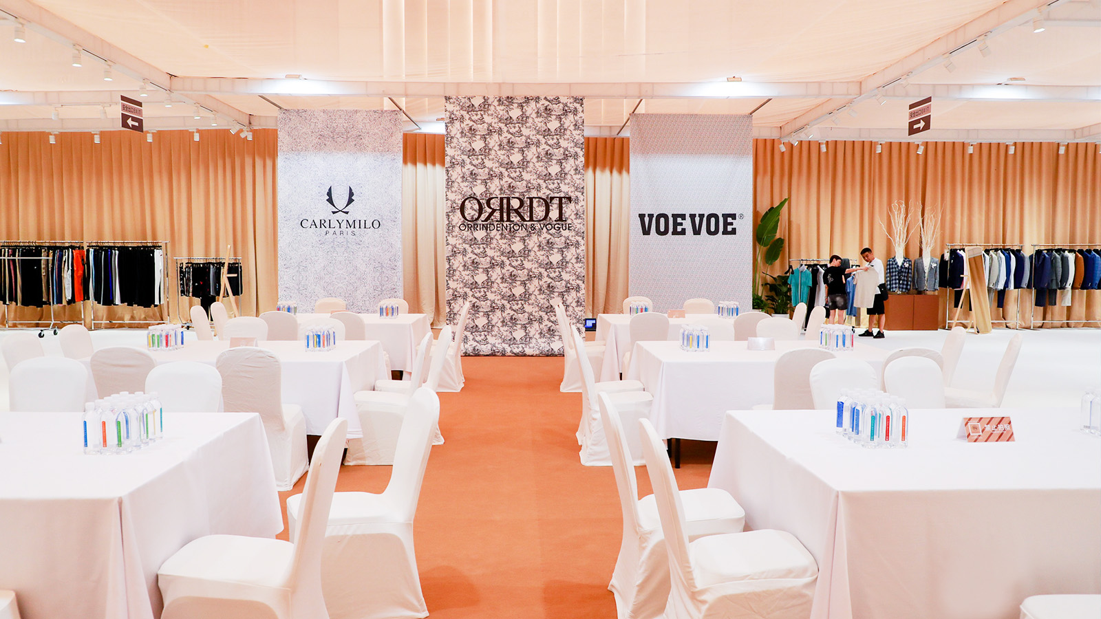 ��Ʒ�l(f��)����(hu��)���(d��ng)��(ch��ng)�ز���