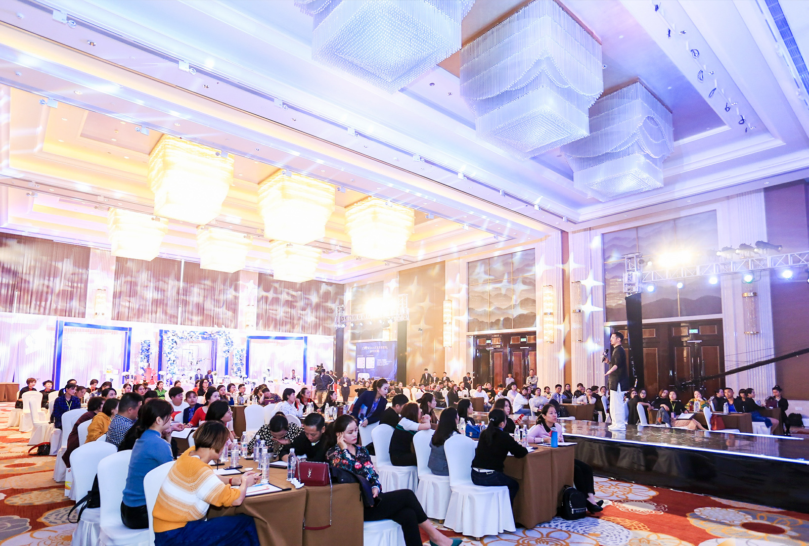 Ʒ�ƹ�˾���xʢ����(d��ng)�F(xi��n)��(ch��ng)