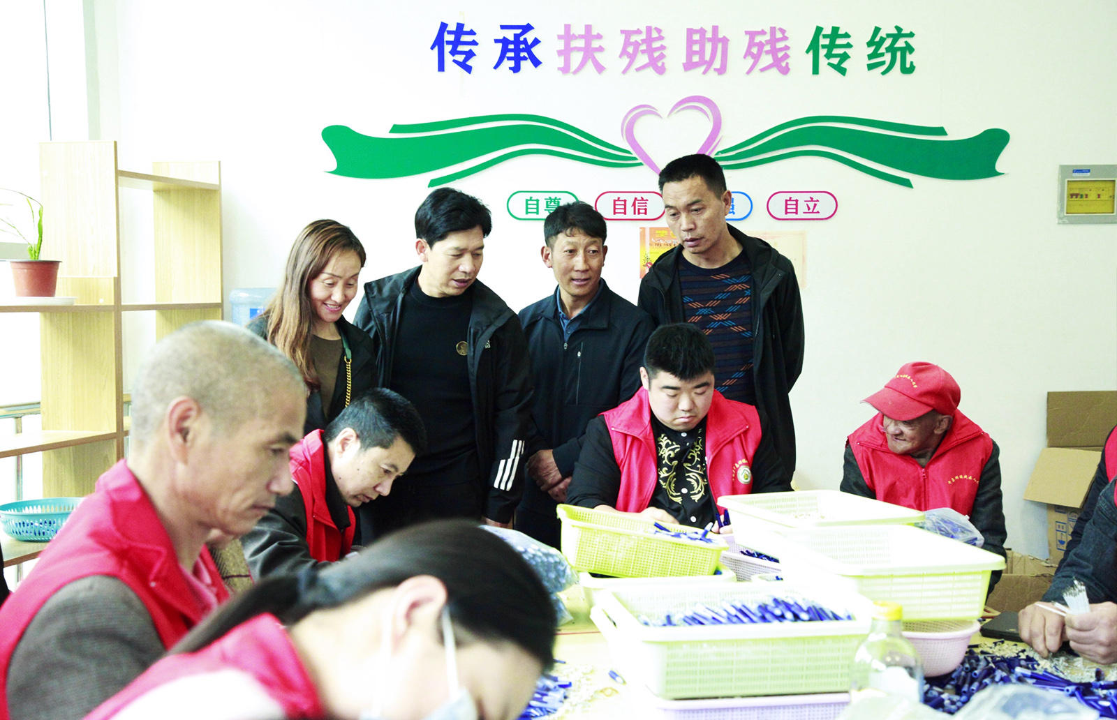 ����־Ը����(w��)���(d��ng)