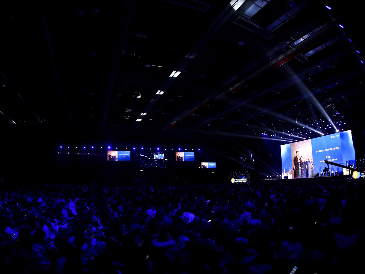 30����c����(d��ng)�I(l��ng)��(d��o)���o��(ch��ng)��