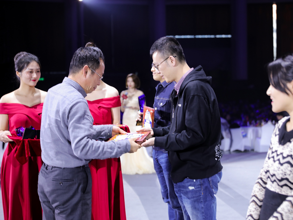 ��˾����C���h(hu��n)��(ji��)