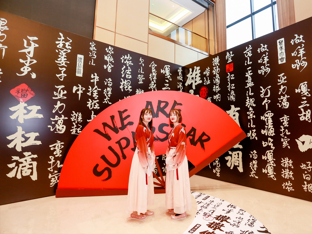 �������(hu��)���(d��ng)�߄�