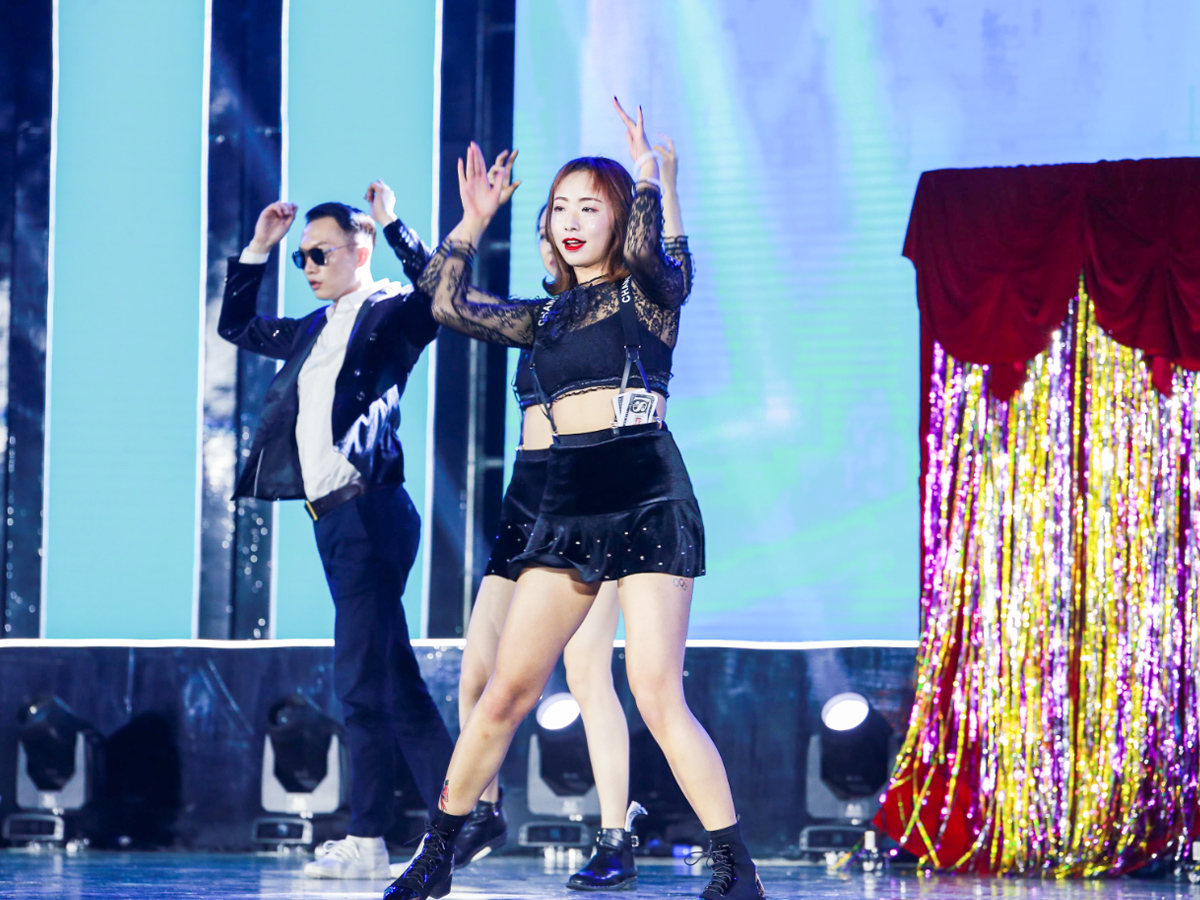 ���������յ��赸���ݹ�(ji��)Ŀ