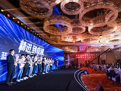 �P�{(l��n)����(y��ng)�̴��(hu��)���(d��ng)�߄���(zh��)��