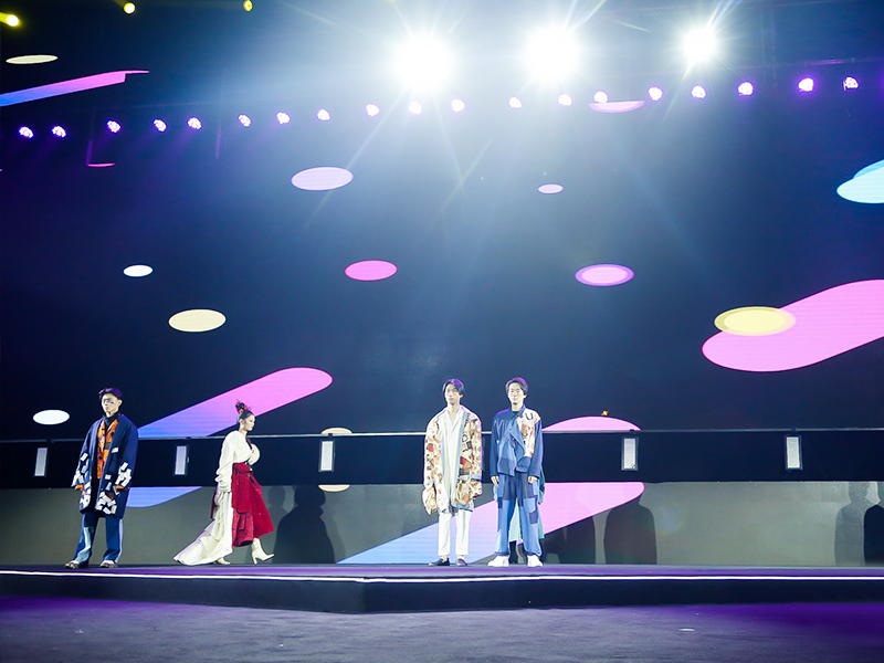 活動現(xiàn)場T臺搭建